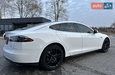 Ліфтбек Tesla Model S 2013 в Луцьку