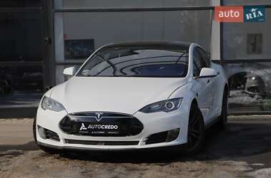 Лифтбек Tesla Model S 2015 в Харькове