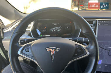 Лифтбек Tesla Model S 2016 в 