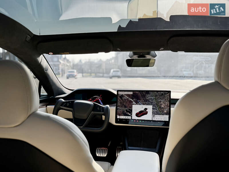 Лифтбек Tesla Model S 2023 в Киеве