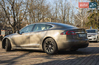 Ліфтбек Tesla Model S 2016 в 