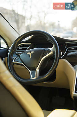Ліфтбек Tesla Model S 2016 в 