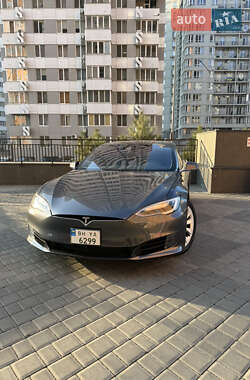 Ліфтбек Tesla Model S 2017 в 