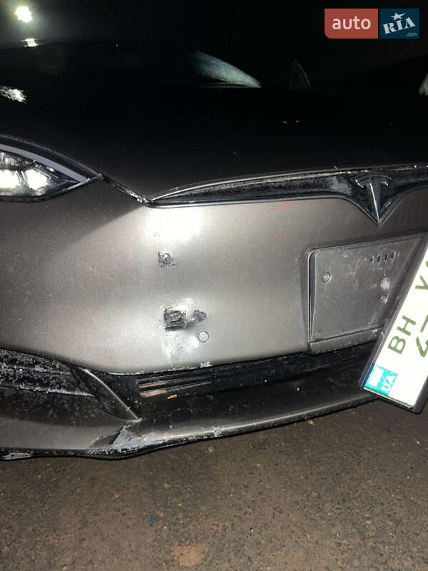 Лифтбек Tesla Model S 2016 в Одессе