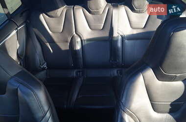 Ліфтбек Tesla Model S 2014 в 
