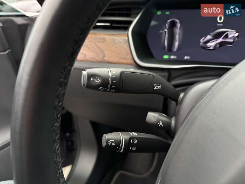 Ліфтбек Tesla Model S 2020 в Одесі