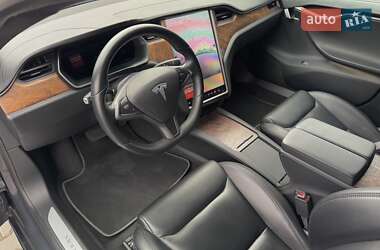 Лифтбек Tesla Model S 2020 в 