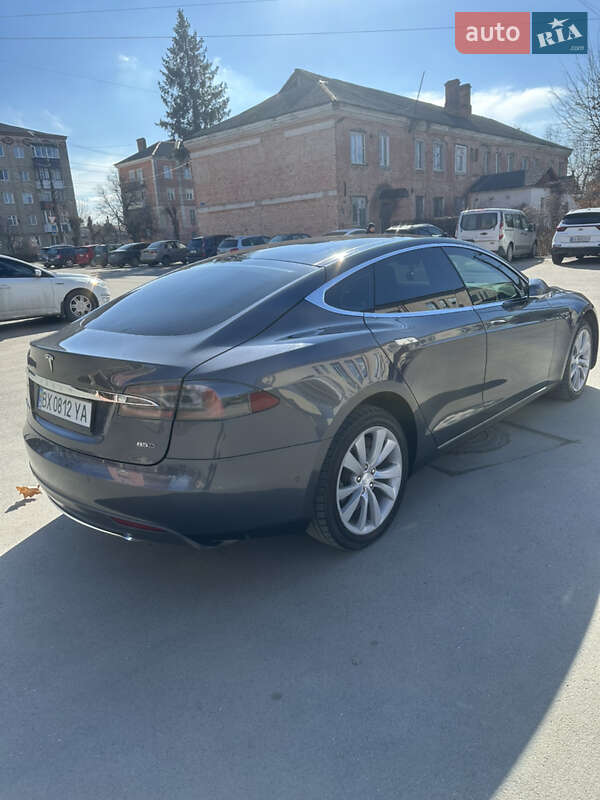 Ліфтбек Tesla Model S 2015 в Хмельницькому фото 2 Ліфтбек Tesla Model S 2015 в Хмельницькому