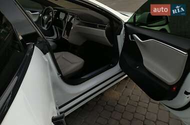 Лифтбек Tesla Model S 2016 в Каменском