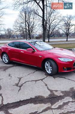Лифтбек Tesla Model S 2016 в Запорожье