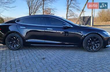 Лифтбек Tesla Model S 2016 в 