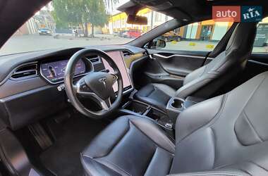 Лифтбек Tesla Model S 2016 в 
