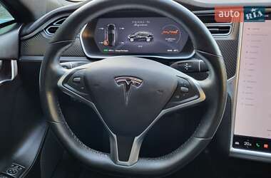 Лифтбек Tesla Model S 2016 в 