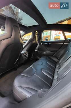 Лифтбек Tesla Model S 2016 в 