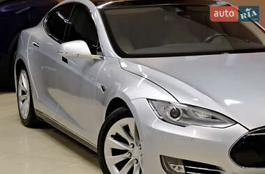 Лифтбек Tesla Model S 2015 в Одессе