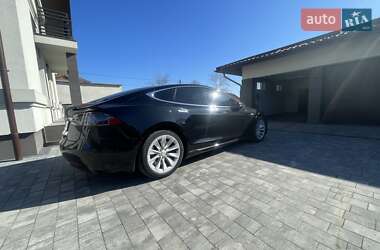 Лифтбек Tesla Model S 2018 в Львове