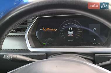 Лифтбек Tesla Model S 2013 в 