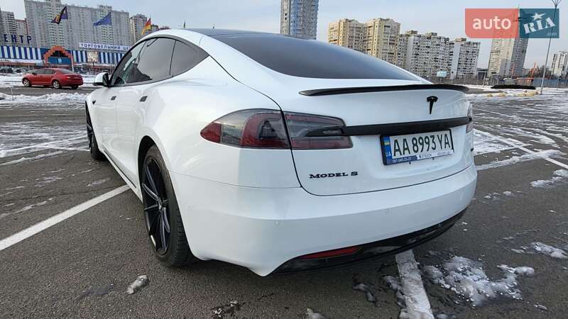 Ліфтбек Tesla Model S 2018 в Києві