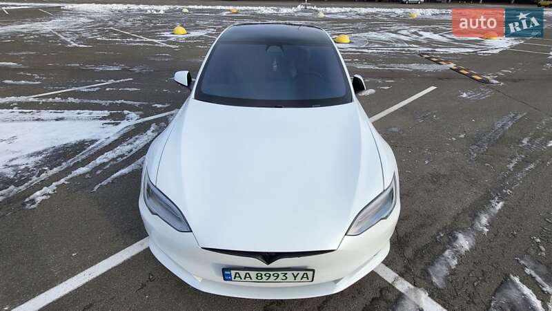 Ліфтбек Tesla Model S 2018 в Києві