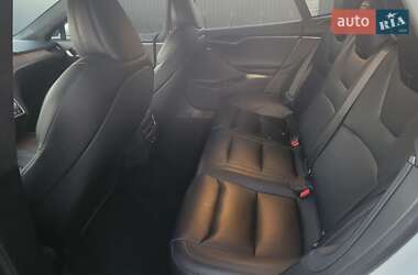 Лифтбек Tesla Model S 2020 в 