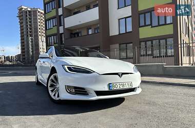 Лифтбек Tesla Model S 2016 в 