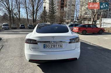 Лифтбек Tesla Model S 2016 в 