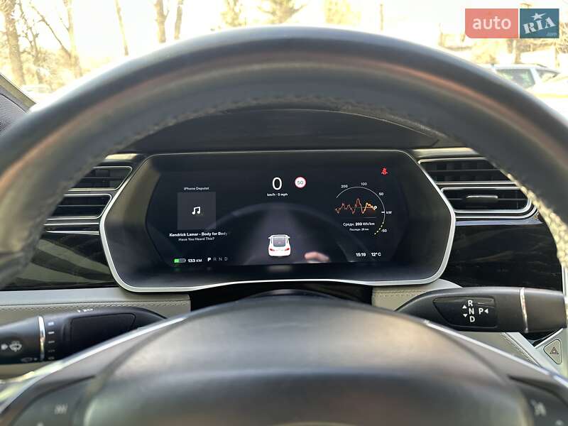 Ліфтбек Tesla Model S 2016 в Тернополі