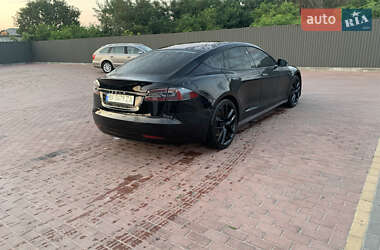 Лифтбек Tesla Model S 2017 в 