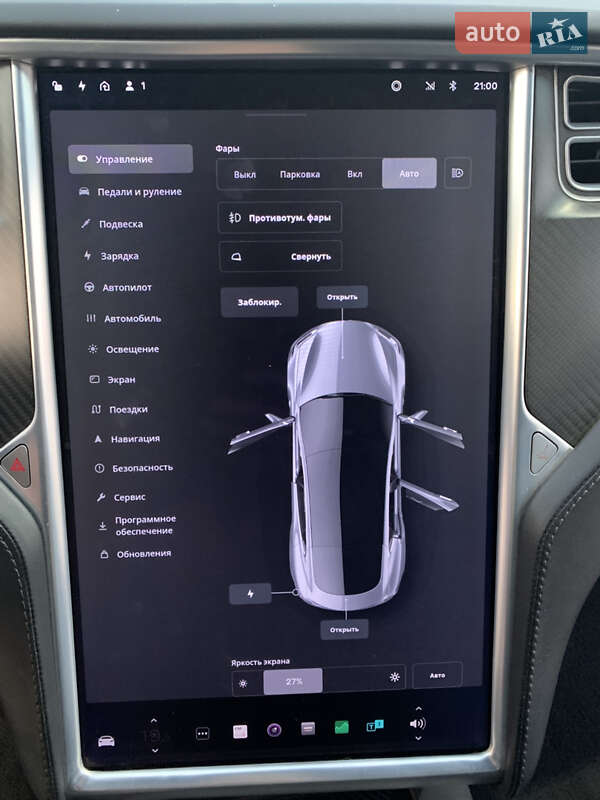 Ліфтбек Tesla Model S 2017 в Сарнах
