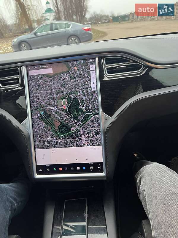 Лифтбек Tesla Model S 2017 в Нежине
