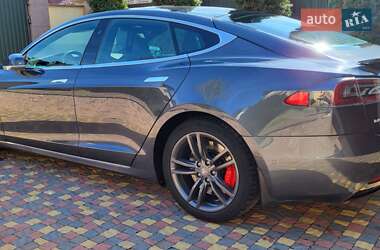 Лифтбек Tesla Model S 2016 в Коломые
