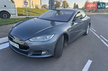 Ліфтбек Tesla Model S 2013 в 