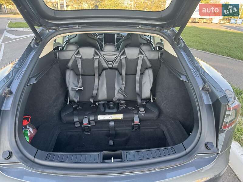 Лифтбек Tesla Model S 2013 в Одессе