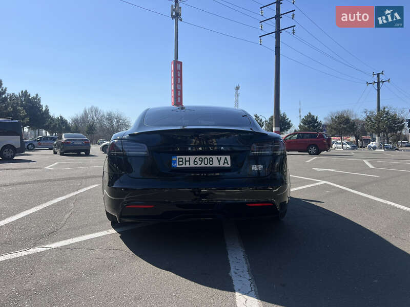 Лифтбек Tesla Model S 2023 в Одессе