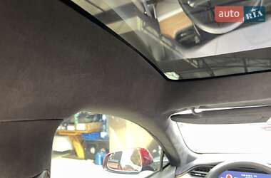 Лифтбек Tesla Model S 2021 в 