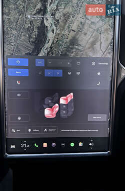 Лифтбек Tesla Model S 2017 в Косове