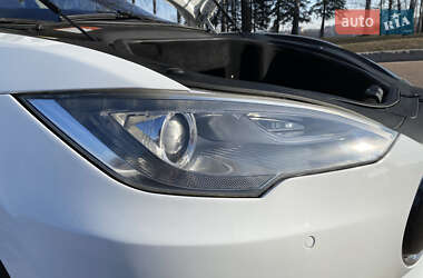 Лифтбек Tesla Model S 2016 в 