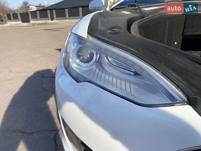 Лифтбек Tesla Model S 2016 в Житомире фото 7 Лифтбек Tesla Model S 2016 в Житомире