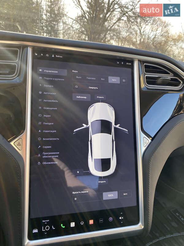 Лифтбек Tesla Model S 2016 в Житомире фото 20 Лифтбек Tesla Model S 2016 в Житомире