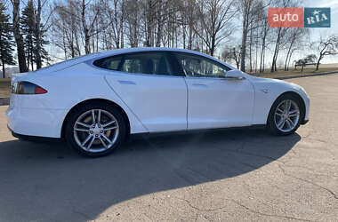 Лифтбек Tesla Model S 2016 в 
