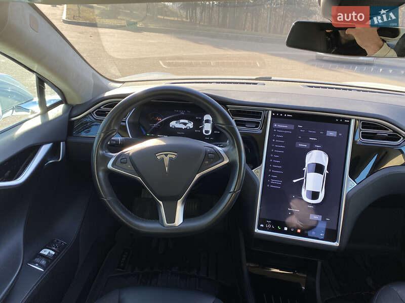 Лифтбек Tesla Model S 2016 в Житомире фото 30 Лифтбек Tesla Model S 2016 в Житомире