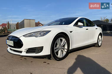Лифтбек Tesla Model S 2016 в 