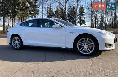 Лифтбек Tesla Model S 2016 в 