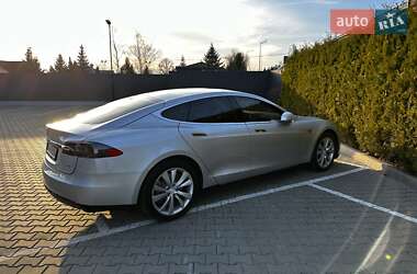 Лифтбек Tesla Model S 2014 в Киеве