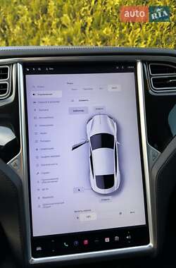 Лифтбек Tesla Model S 2014 в Киеве