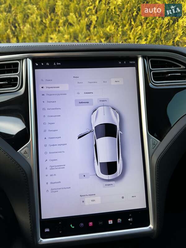 Ліфтбек Tesla Model S 2014 в Києві