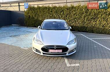 Лифтбек Tesla Model S 2014 в Киеве