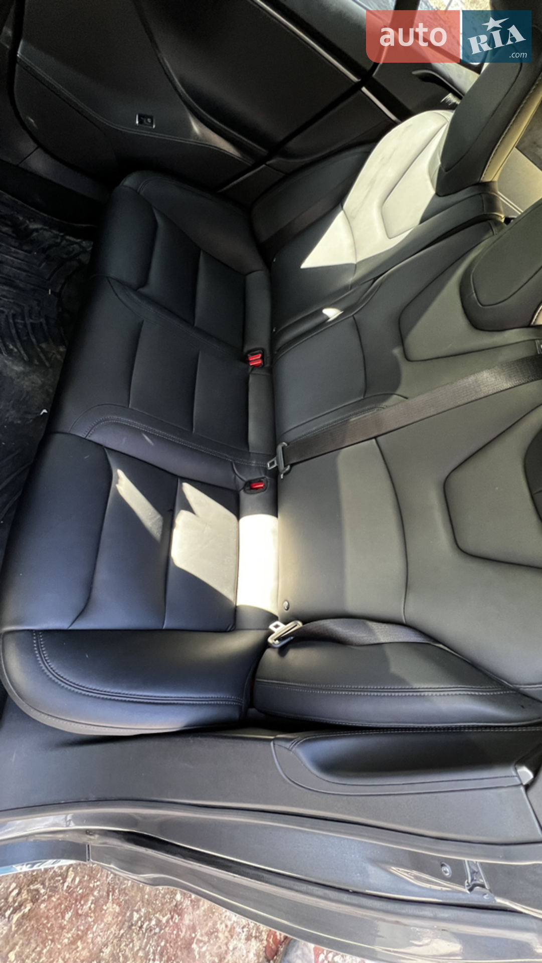 2020 Tesla Model S - мініатюра 35
