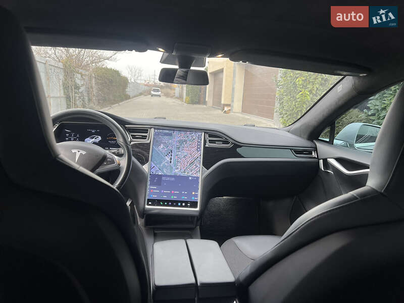 Лифтбек Tesla Model S 2016 в Одессе