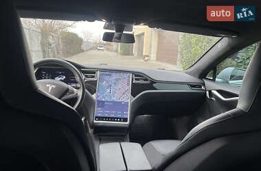 Лифтбек Tesla Model S 2016 в 